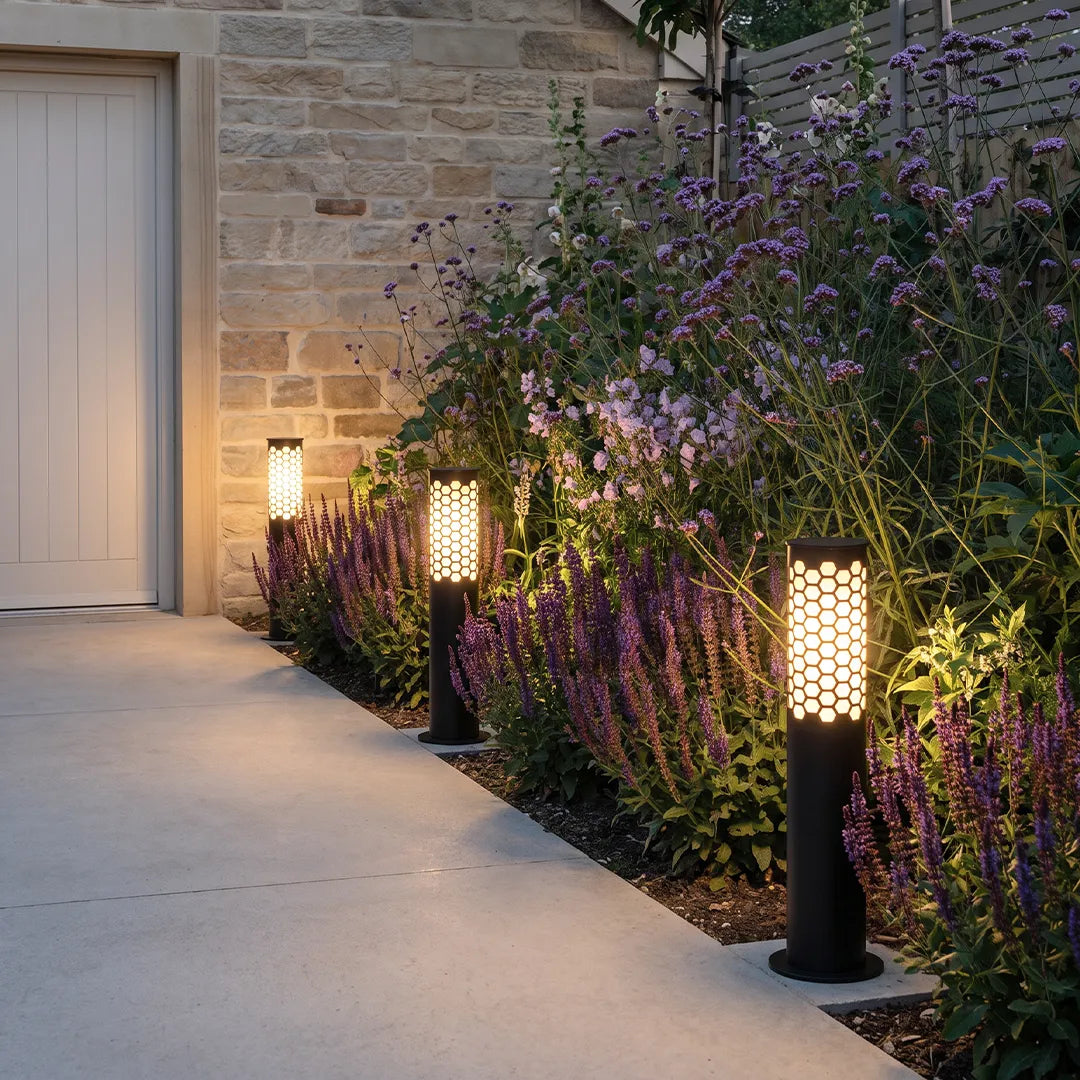 Solar Powered LED Bollard Lights Modern Honeycomb Outdoor Light