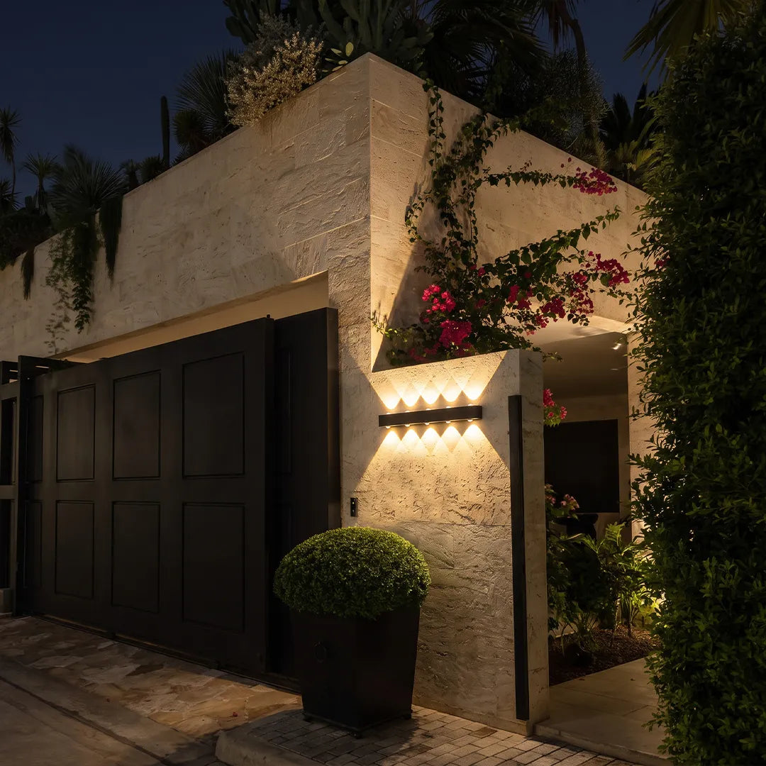 Outdoor Up Down LED Wall Light Modern Style Linear Light - view 2