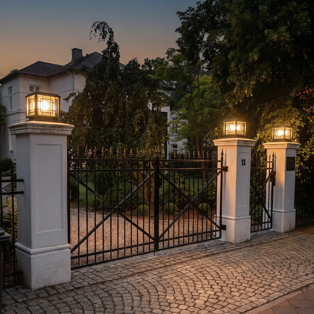 Square Pillar Lights Outdoor Waterproof Solar Gate Light - view 3