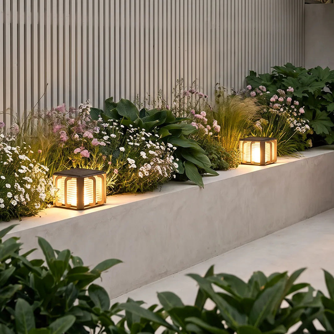 Outdoor Solar Pillar Lights Modern Black Courtyard Light